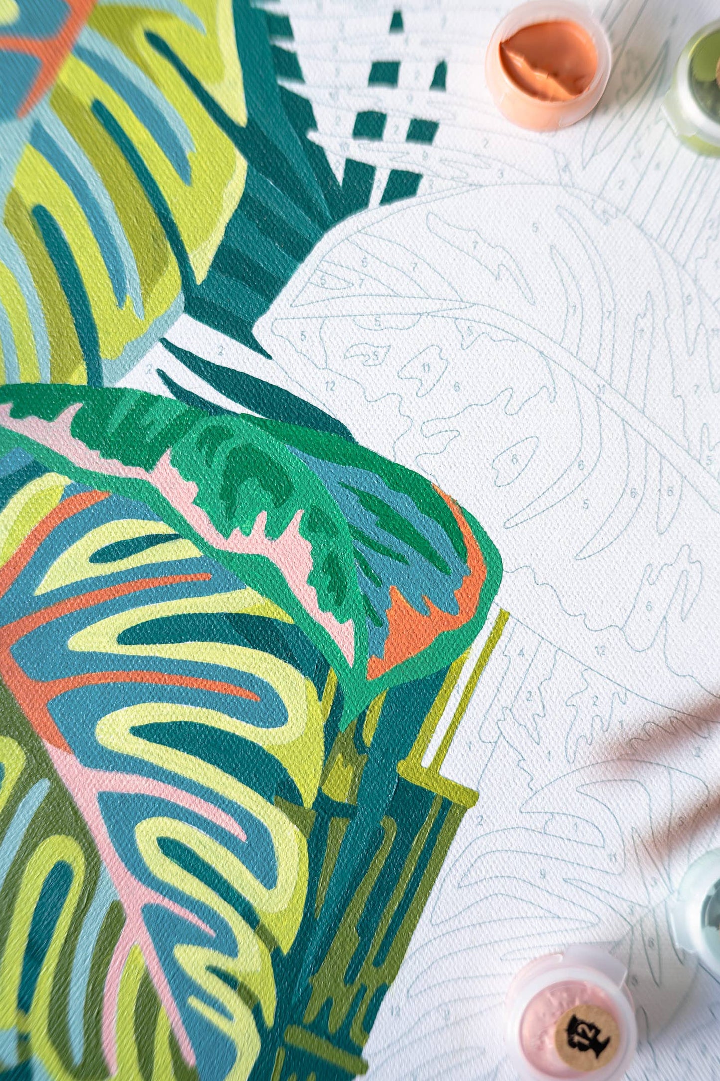 Elle Crée (She Creates) - Vintage Verde Paint-by-Number Kit