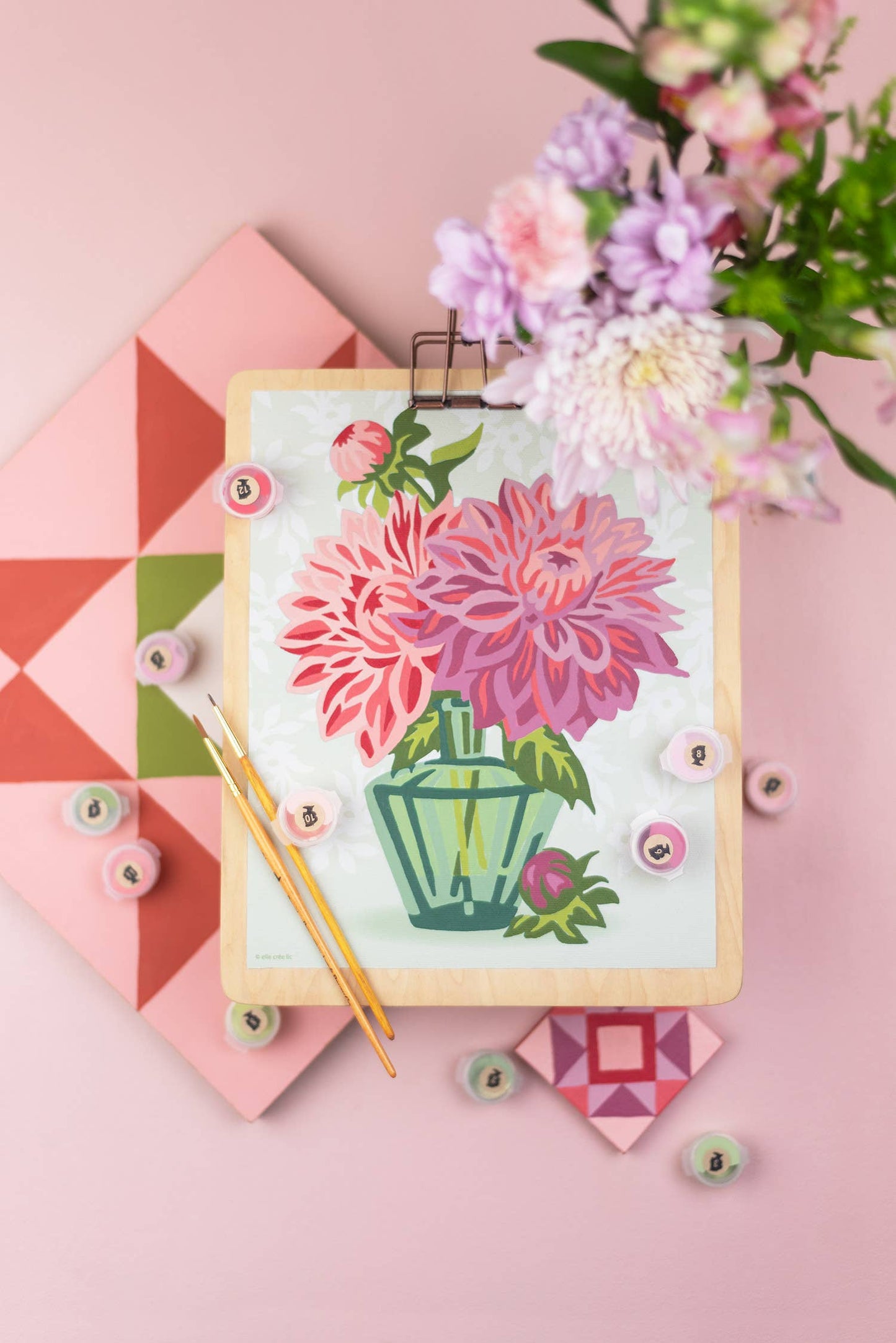 Elle Crée (She Creates) - Dahlias in Vase Paint-by-Number Kit
