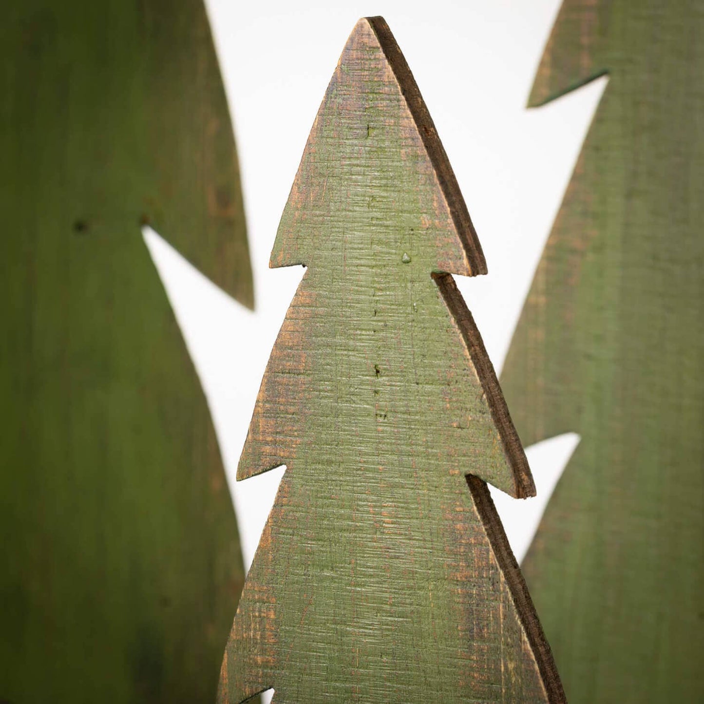 Wooden Oversized Evergreen - Medium