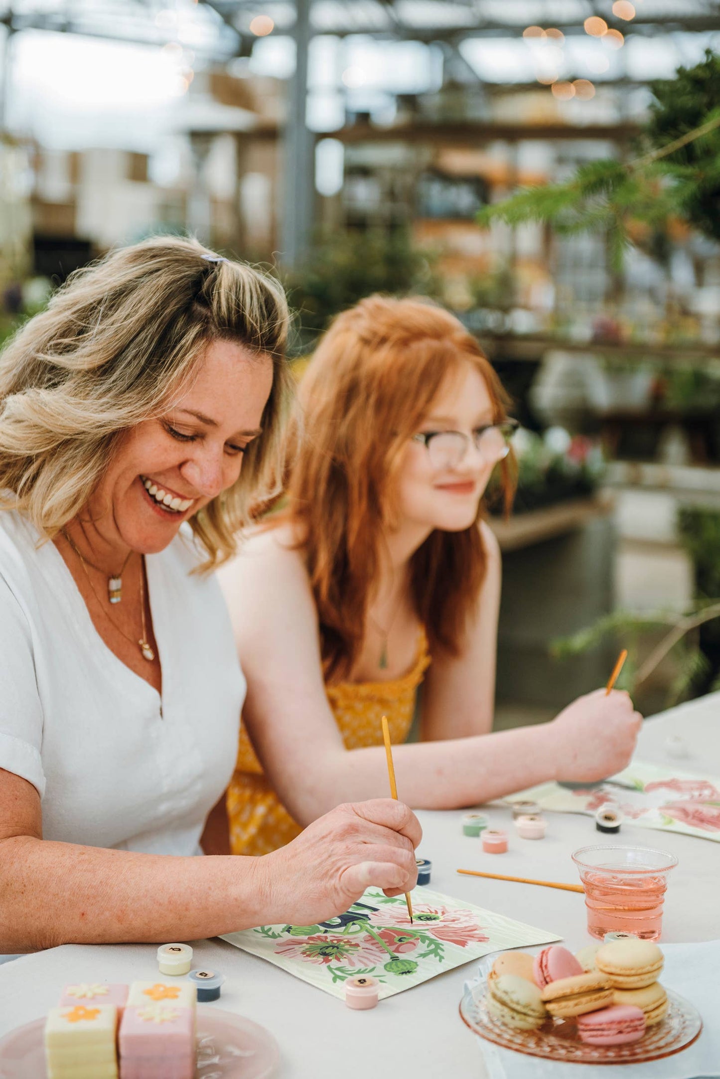 Elle Crée (She Creates) - Poppies in Vase Paint-by-Number Kit