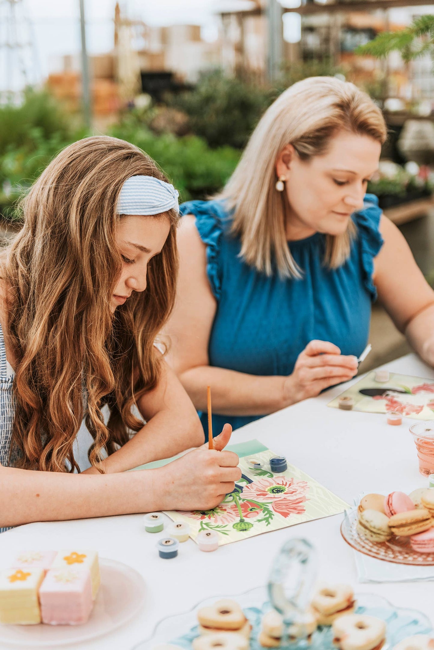 Elle Crée (She Creates) - Poppies in Vase Paint-by-Number Kit